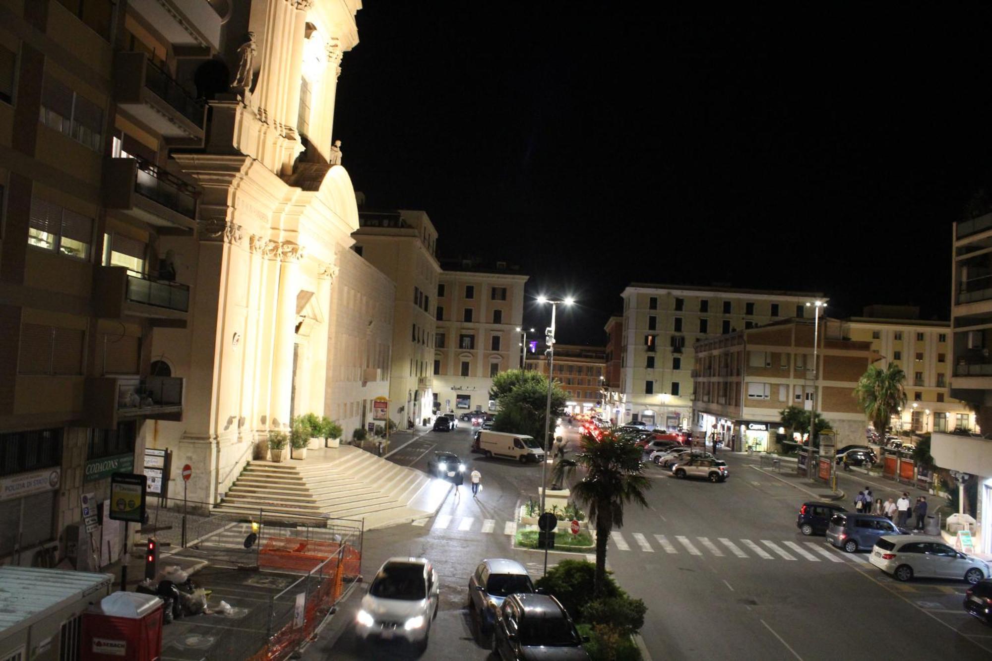 La Dolce Vita Civitavecchia Luaran gambar