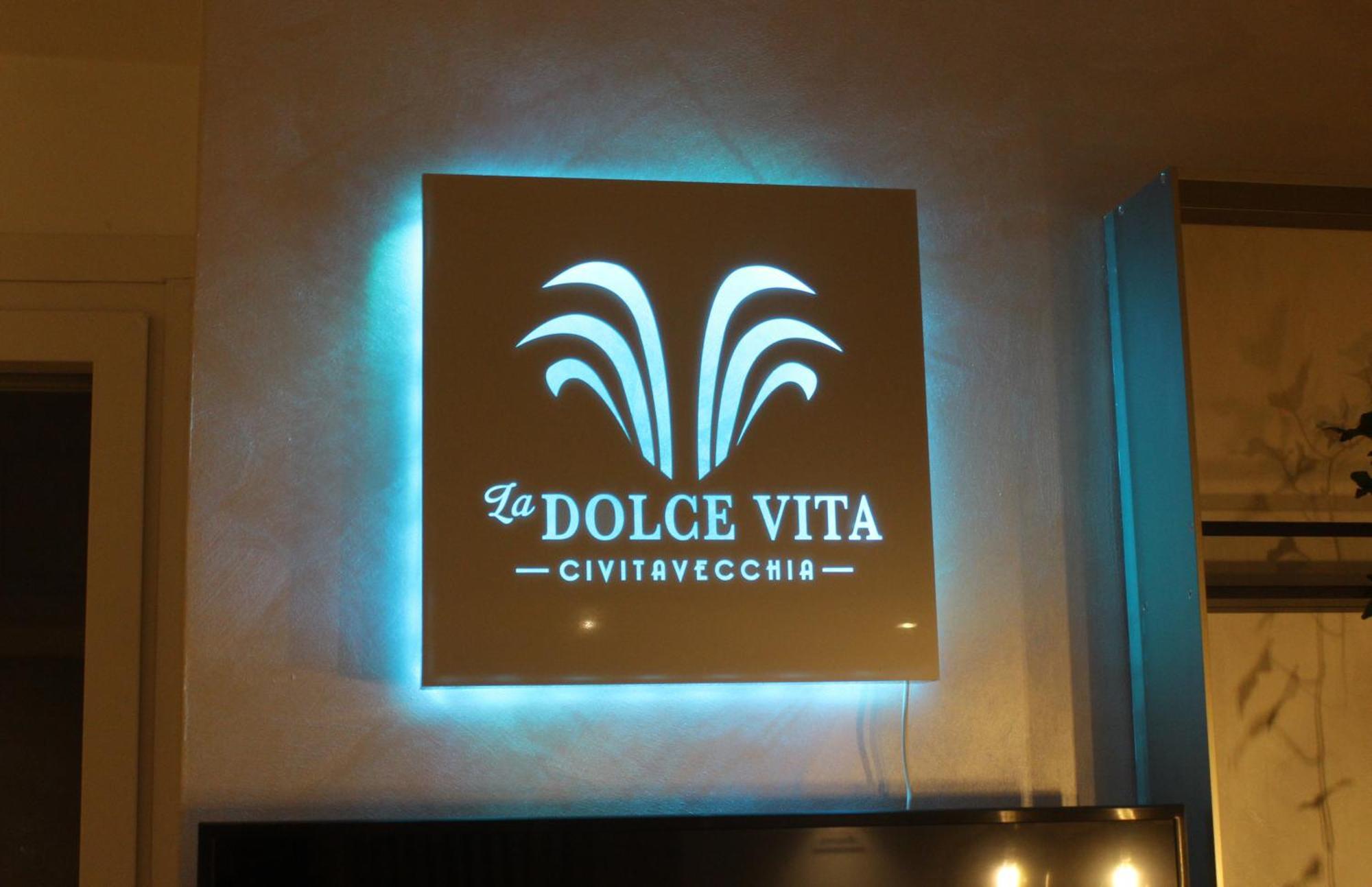 La Dolce Vita Civitavecchia Luaran gambar